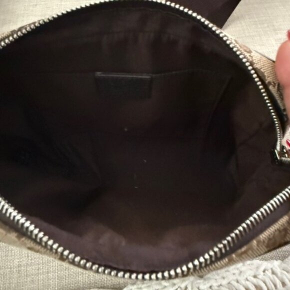 Gucci Beige and Brown Monogram Bag - Picture 12 of 16